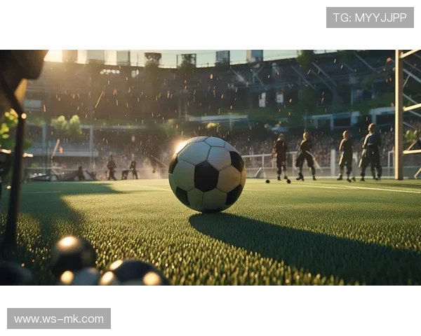 精美足球球星小摆件收藏展示让你感受绿茵场上激情魅力